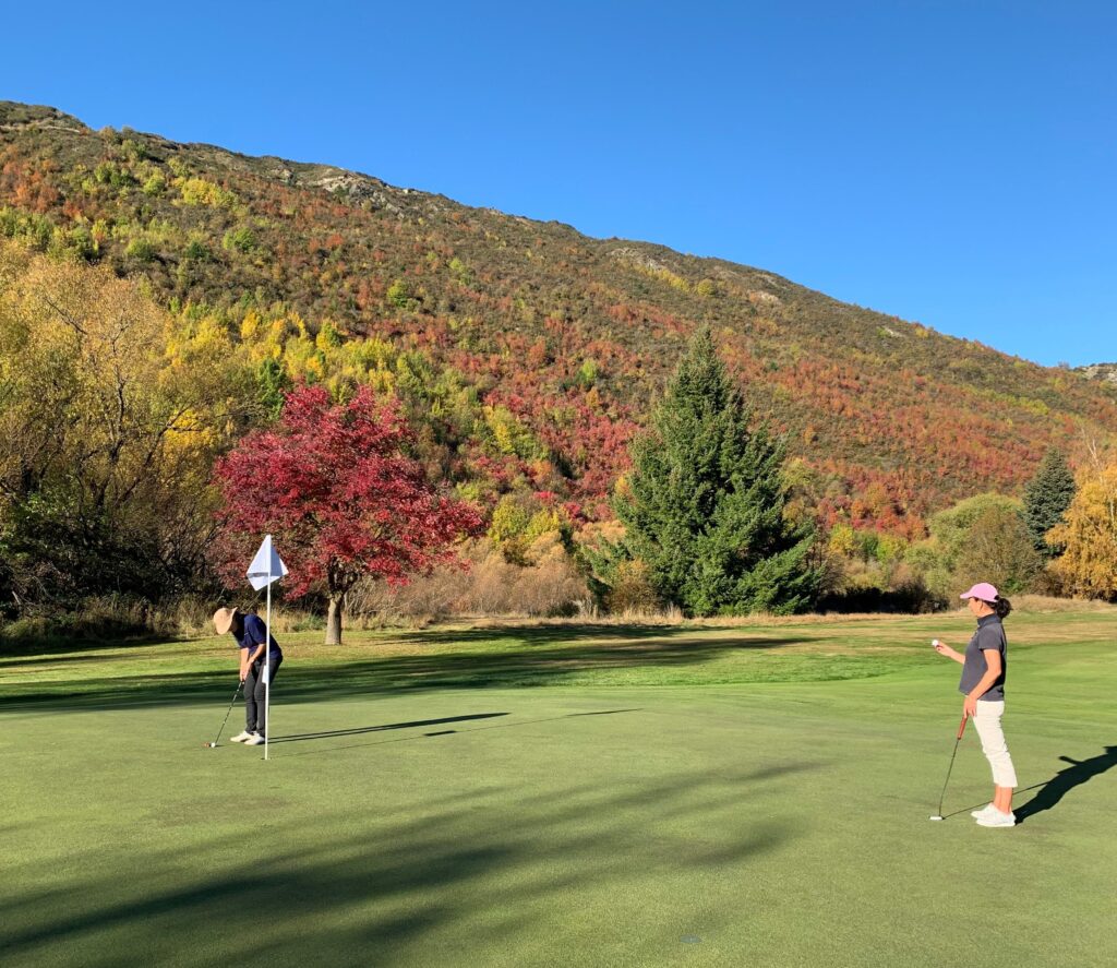 Arrowtown Golf Course Transfers - Golf Transport Queenstown