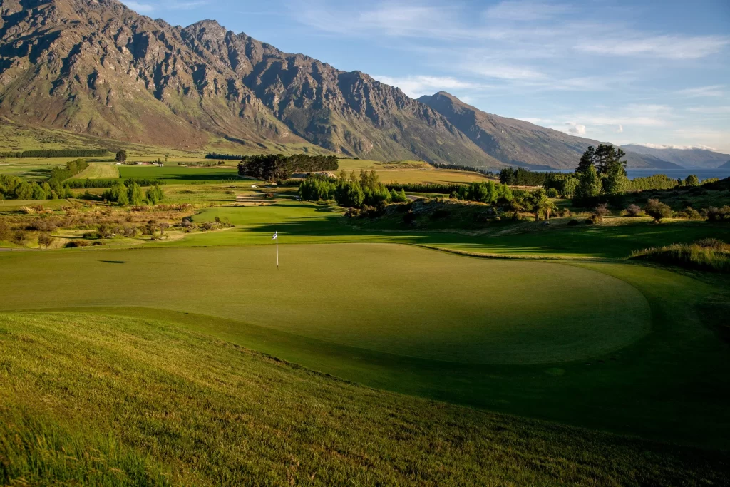 Jack's Point Golf Course - Queenstown Private Transport