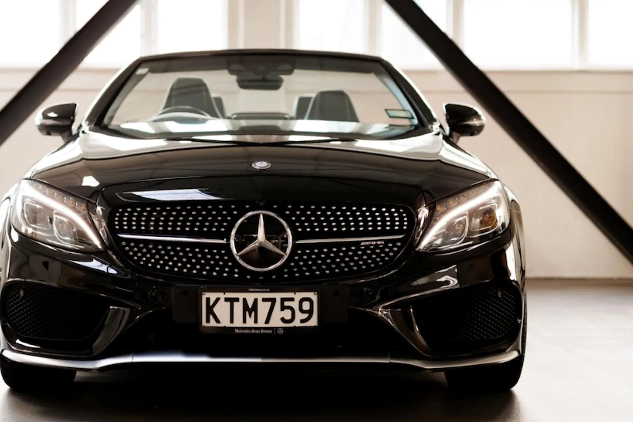 Convertible hire Queenstown -Mercedes