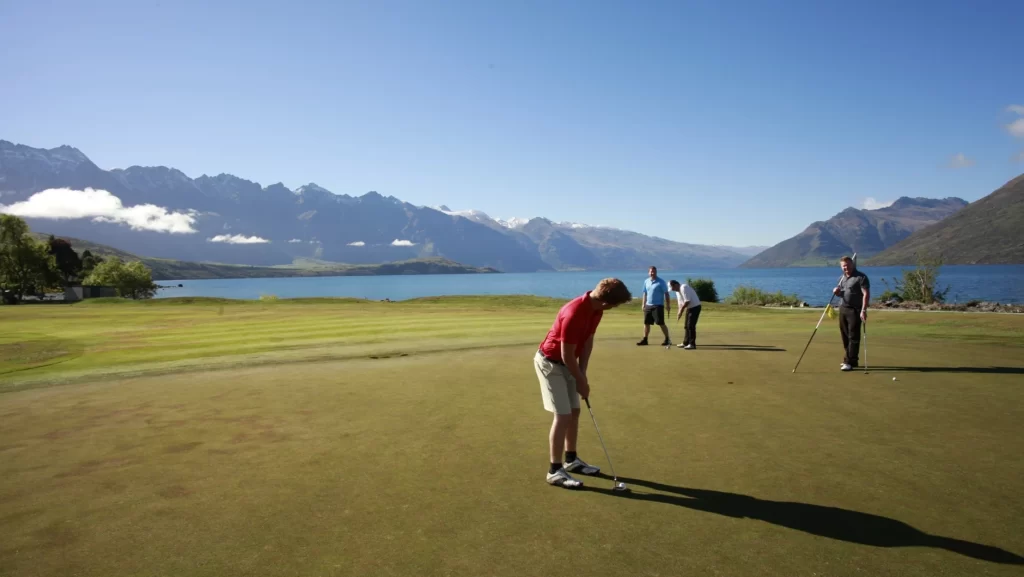 Queenstown Golf Course - Queenstown Private Transport