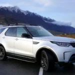 Land Rover Discovery HSE exterior