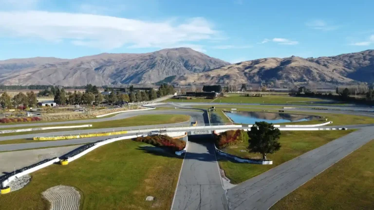 Queenstown to Highlands Motorsport Park